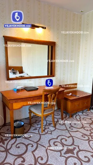 هتل پارمیس کیش - میز آرایش و جاکفشی