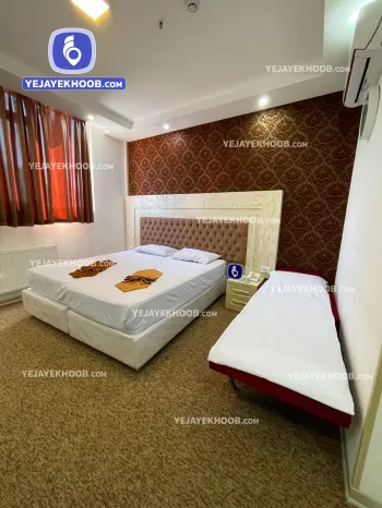 هتل کاج مشهد - اتاق ۳ تخته (۱ تخت ۲ نفره و ۱ تخت ۱ نفره)    