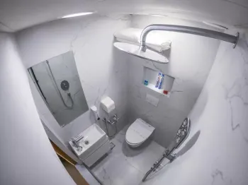 هتل کاخ سرهنگ اصفهان - سرویس بهداشتی و حمام