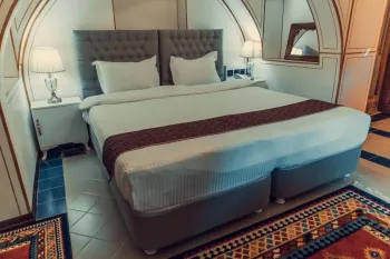 هتل کاخ سرهنگ اصفهان - اتاق 2 تخته 