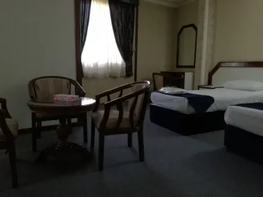 هتل کیان مشهد - اتاق ۲ تخته (۲ تخت ۱ نفره)