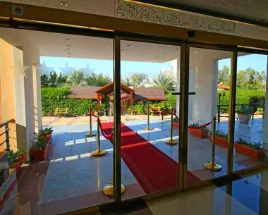 ورودی هتل گاردنیا کیش