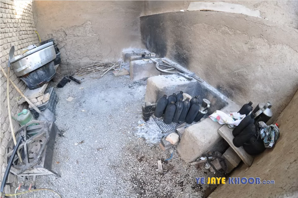 اقامتگاه-بوم-گردی-باغستان-سرکمر-کبودان