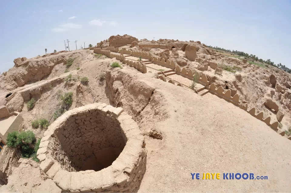اقامتگاه-بوم-گردی-نخل-نرگس-طبس-2