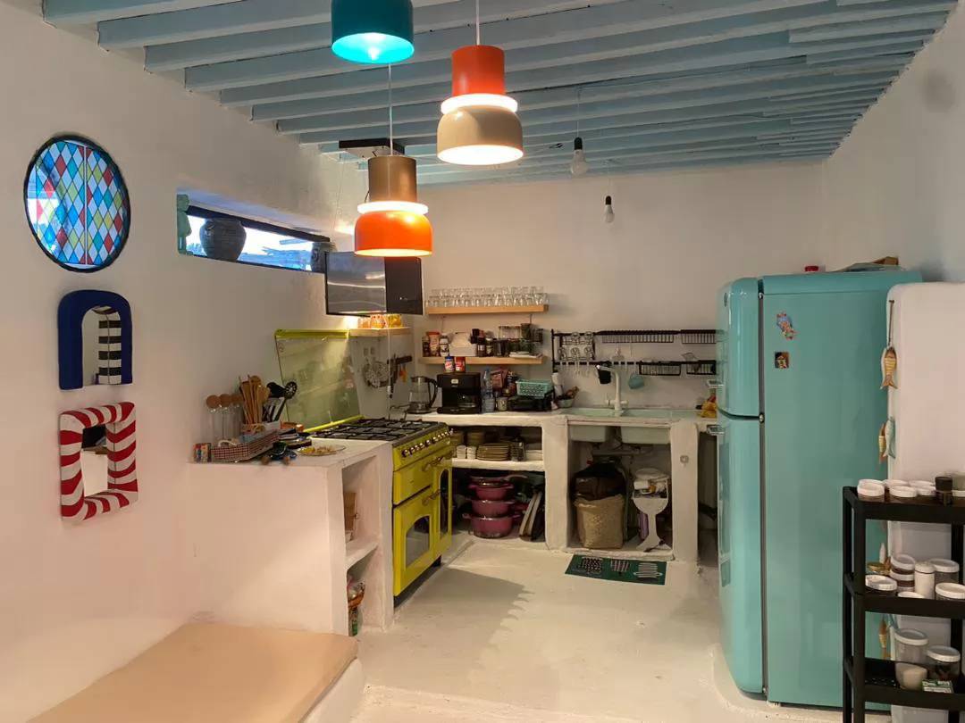 اقامتگاه بومگردی خونمون قشم - آشپزخانه