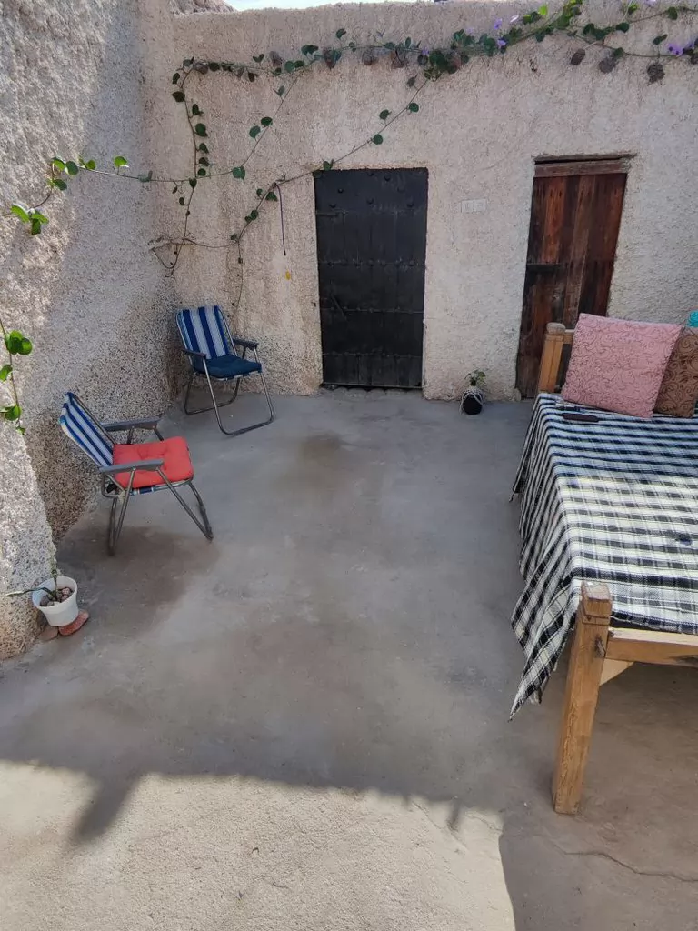 اقامتگاه بومگردی عمارت ما هرمز - نمای محوطه