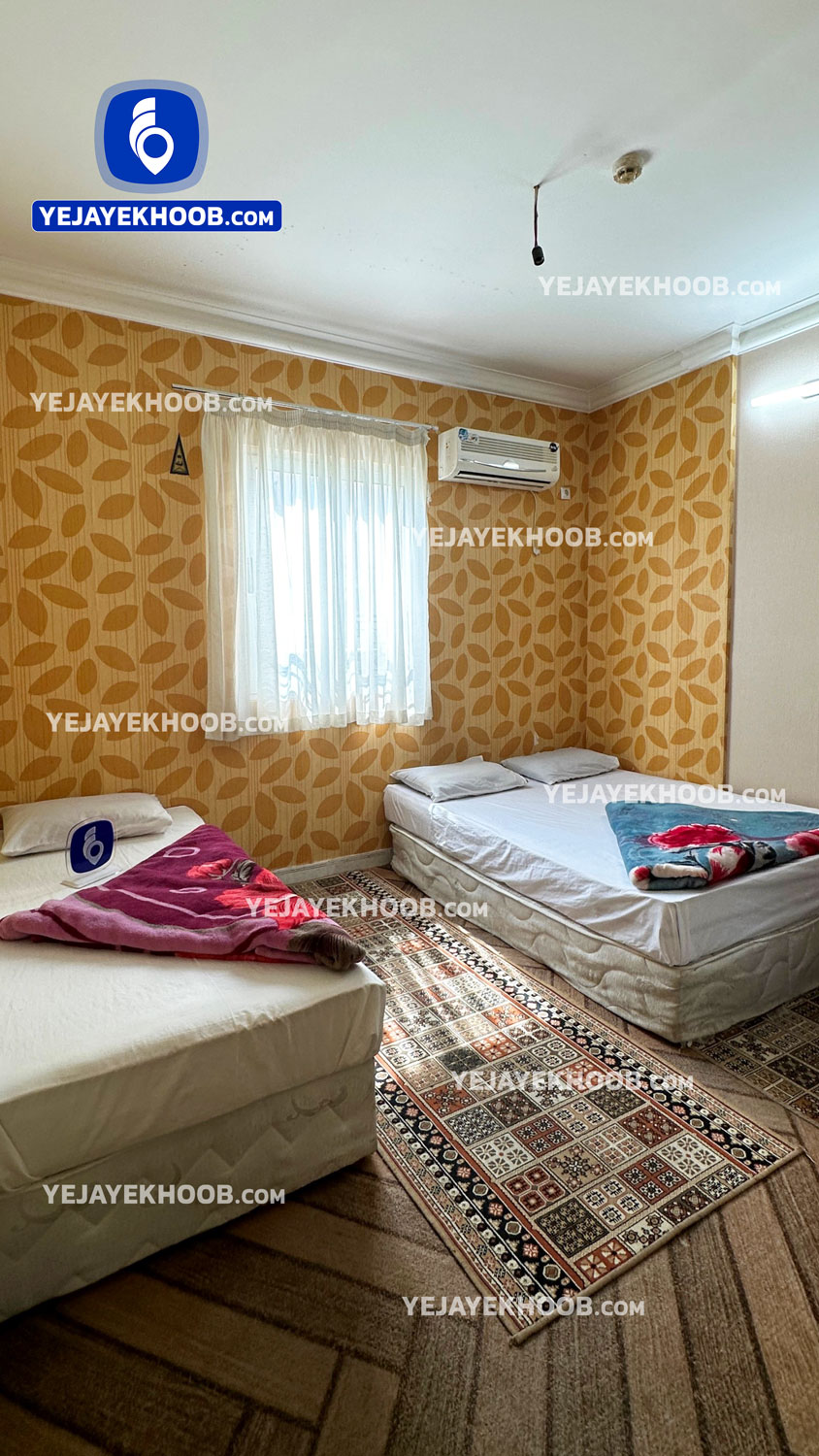 مسافرخانه ناجی مشهد - اتاق ۳ تخته (۱ تخت ۲ نفره و ۱ تخت ۱ نفره)