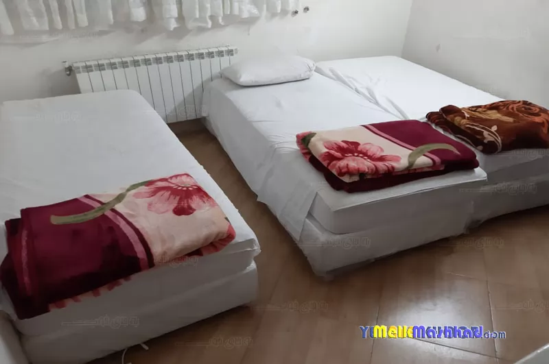 سوئیت آپارتمان مروی مشهد - اتاق ۴ تخته (۱ تخت ۲ نفره و ۲ تخت ۱ نفره)  