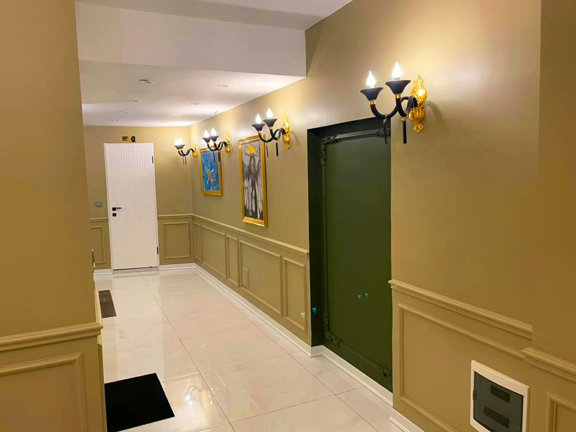 مهمانپذیر شیرون تهران - راهرو