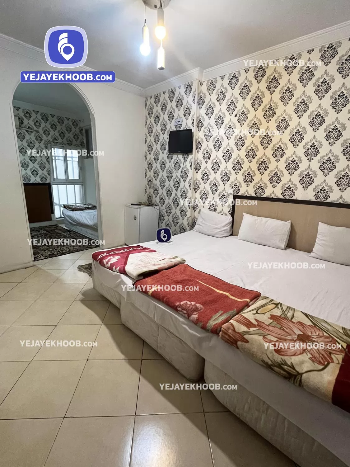 هتل آپارتمان بهاران مشهد - اتاق ۴ تخته (۱ تخت ۳ نفره و ۱ تخت ۱ نفره)