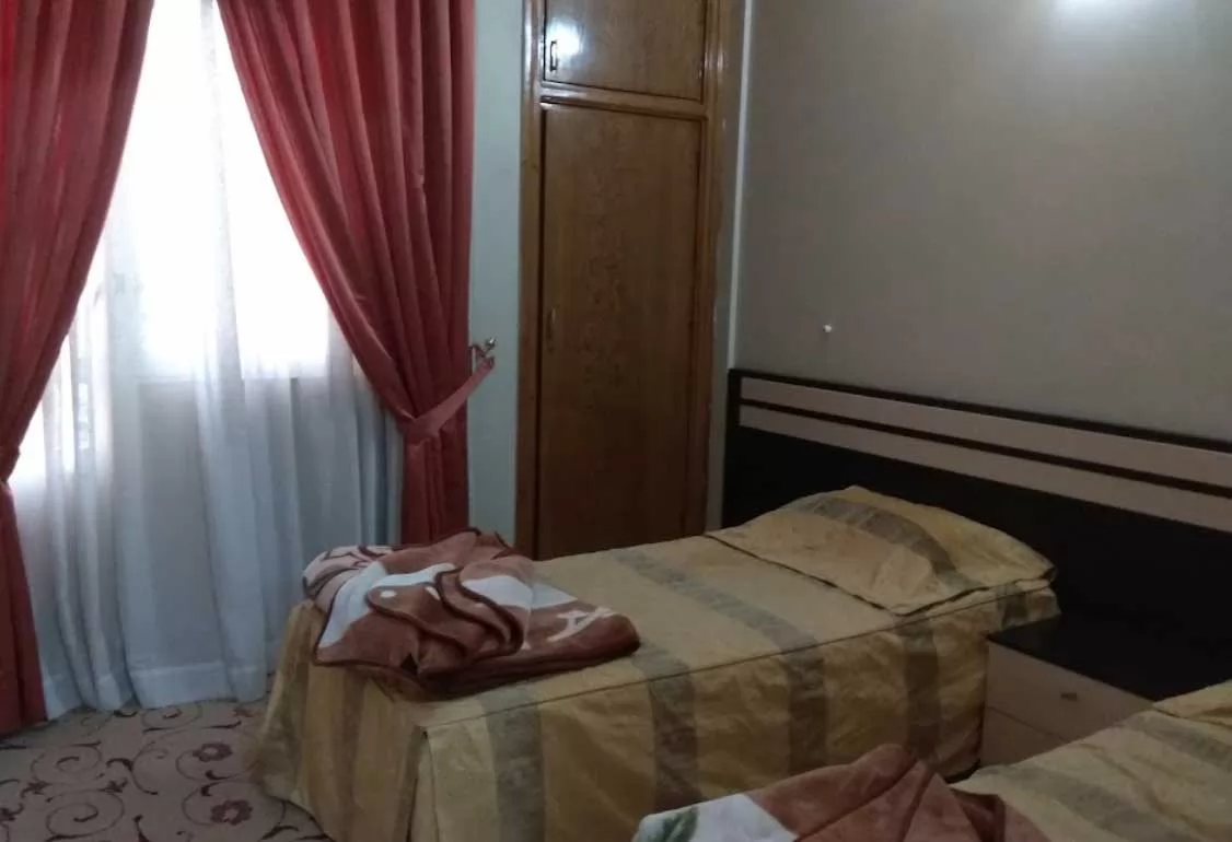 هتل آپارتمان نجمه مشهد - اتاق ۲ تخته (۲ تخت ۱ نفره)