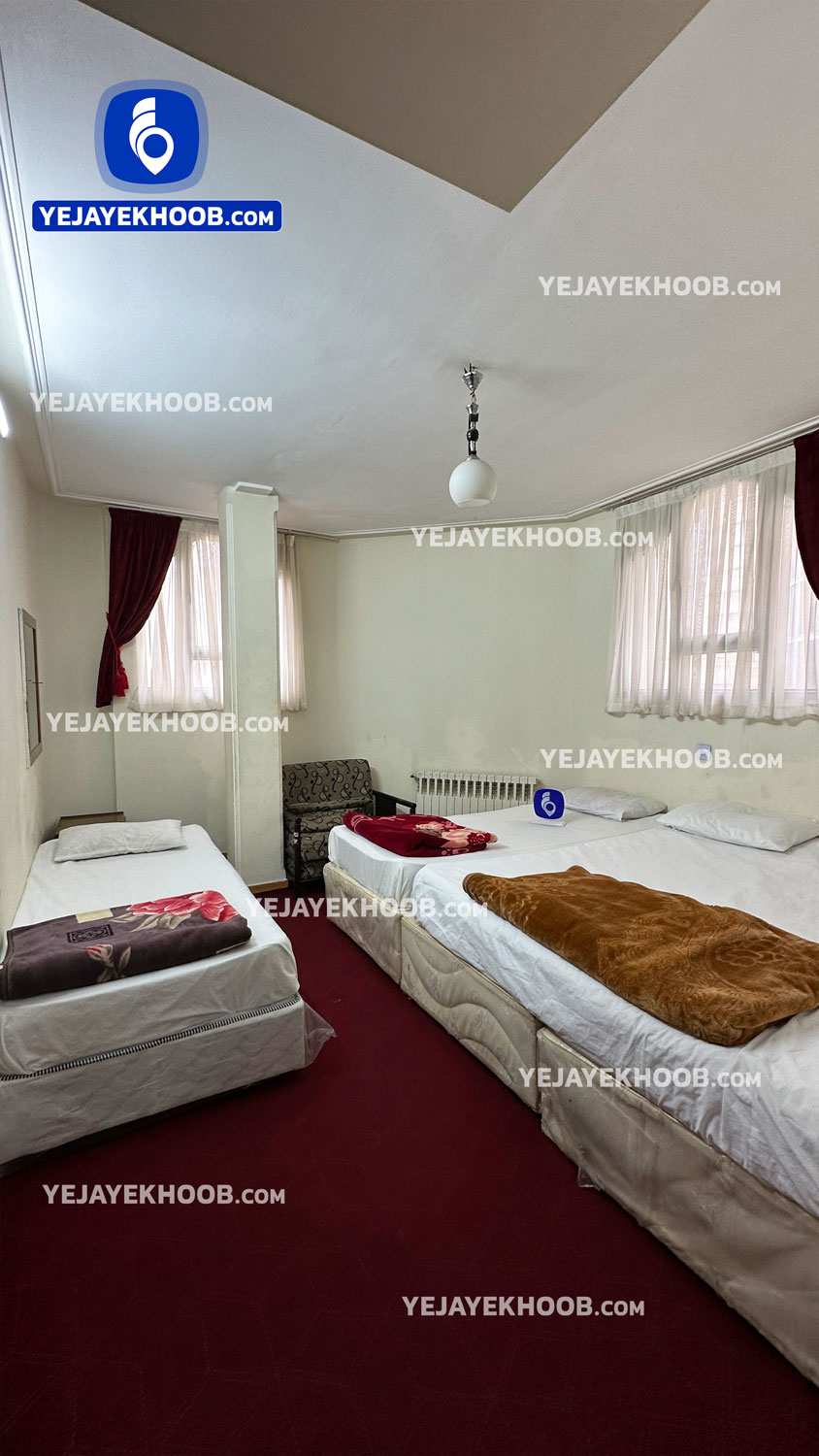 هتل آپارتمان نیرومان مشهد - اتاق ۴ تخته (۱ تخت ۲ نفره و ۲ تخت ۱ نفره)  