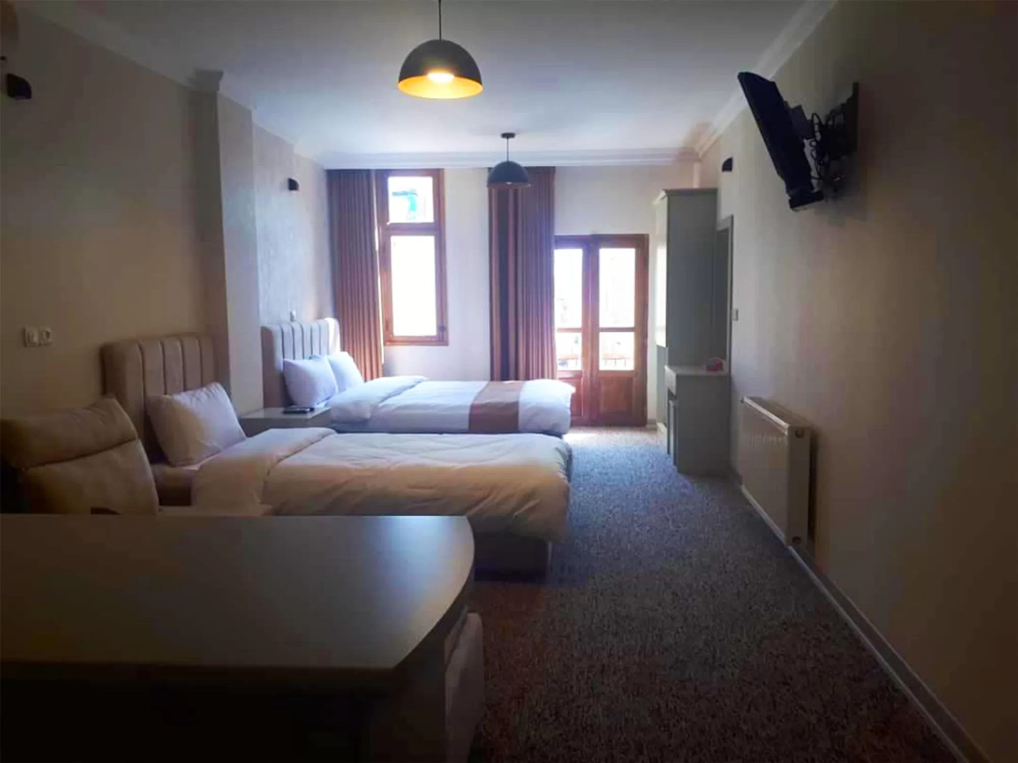 هتل آپارتمان پارتیکان اصفهان - اتاق 3 تخته