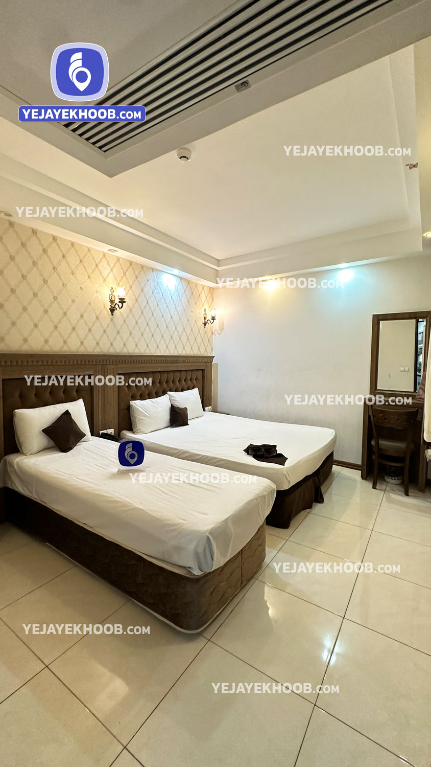 هتل آپارتمان کاویان مشهد - اتاق ۳ تخته (۱ تخت ۲ نفره و ۱ تخت ۱ نفره)