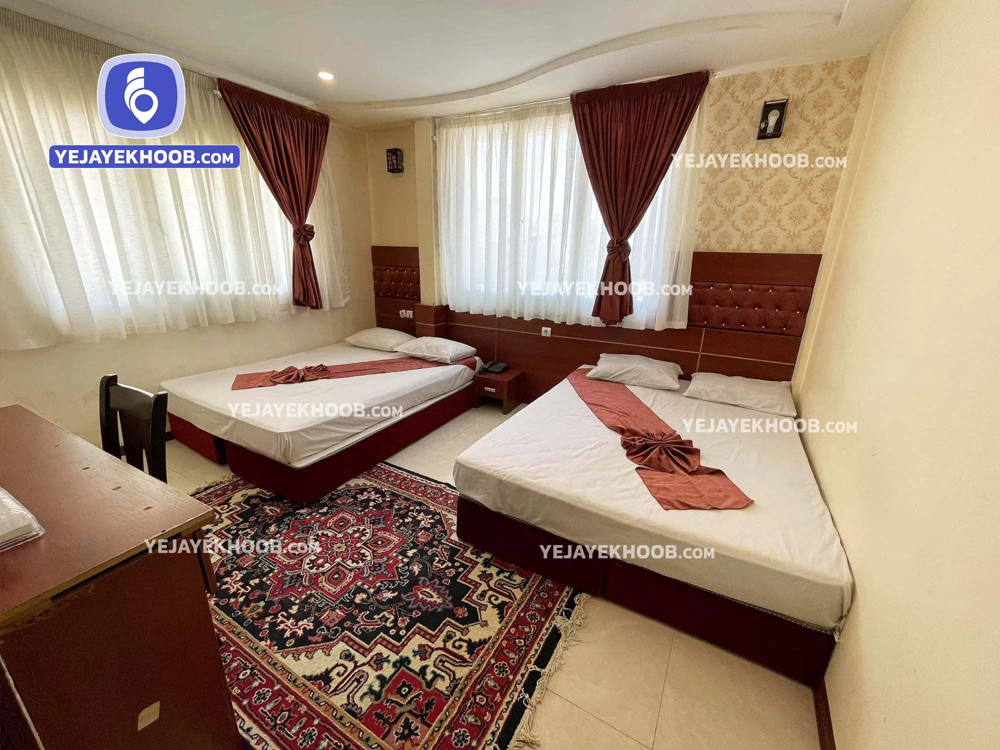 هتل ارگ مشهد - اتاق ۴ تخته (۲ تخت 2 نفره)