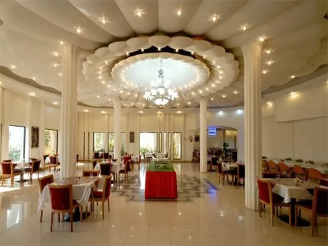 هتل اسپادانا کیش - رستوران