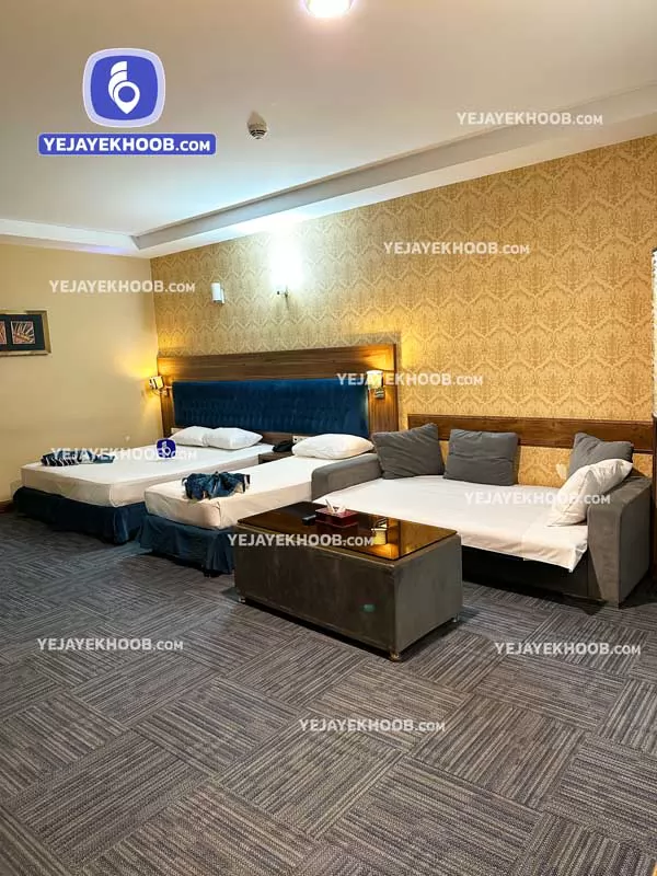 هتل ایران زمین مشهد - اتاق ۳ تخته (۱ تخت ۲ نفره و ۱ تخت ۱ نفره)