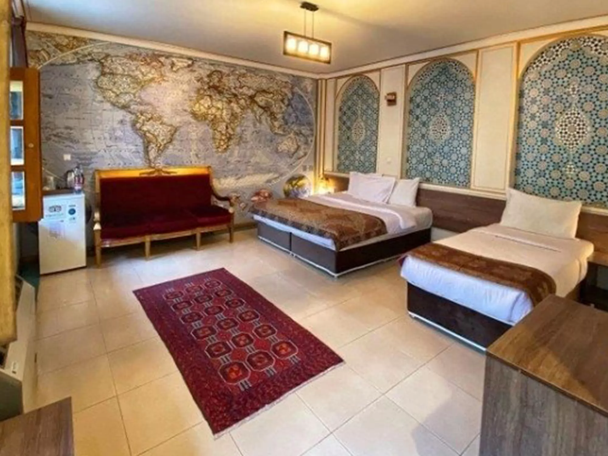 هتل خانه کشیش اصفهان - اتاق 3 تخته 