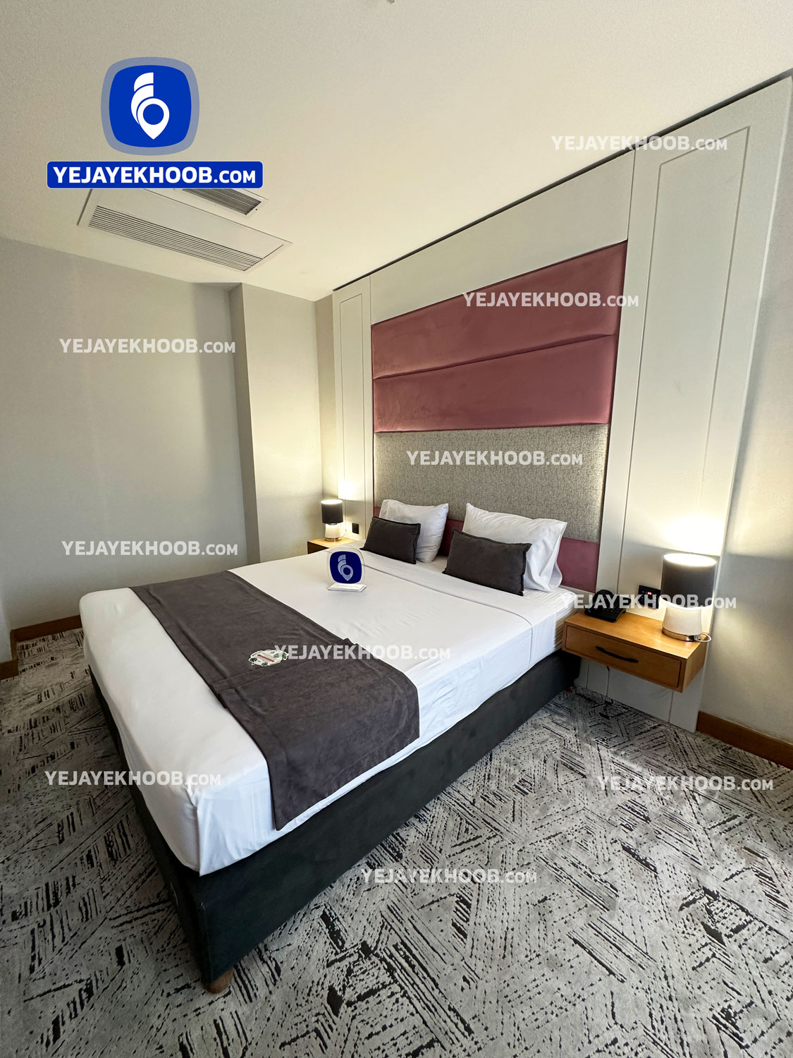 هتل خورشید هشتم کوثر مشهد - اتاق ۲ تخته (۱ تخت ۲ نفره)