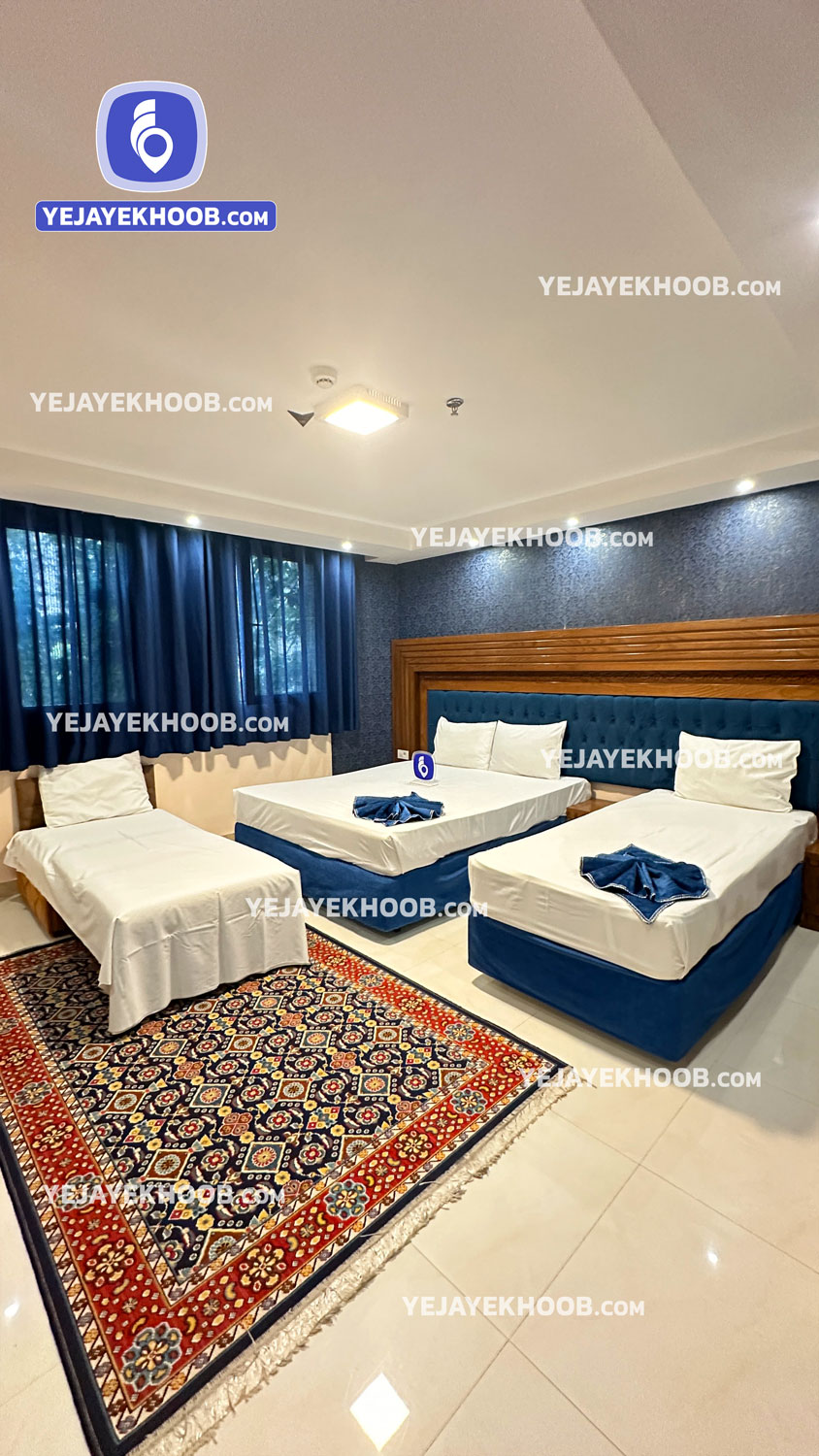 هتل سرمد مشهد - اتاق ۴ تخته (۱ تخت ۲ نفره و ۲ تخت ۱ نفره)