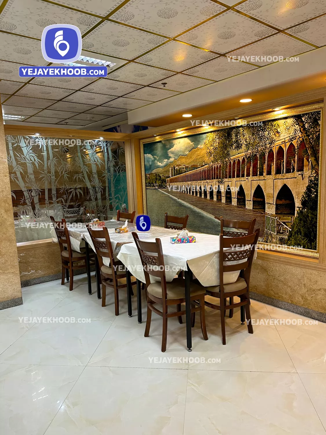 هتل سی و سه پل مشهد - رستوران