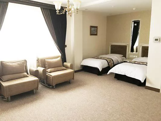 هتل صبا مشهد - اتاق ۲ تخته (۲ تخت ۱ نفره)