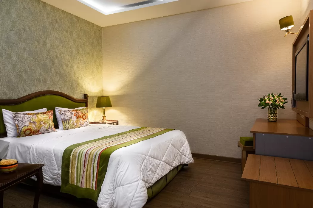 هتل عالی قاپو اصفهان - اتاق 2 تخته