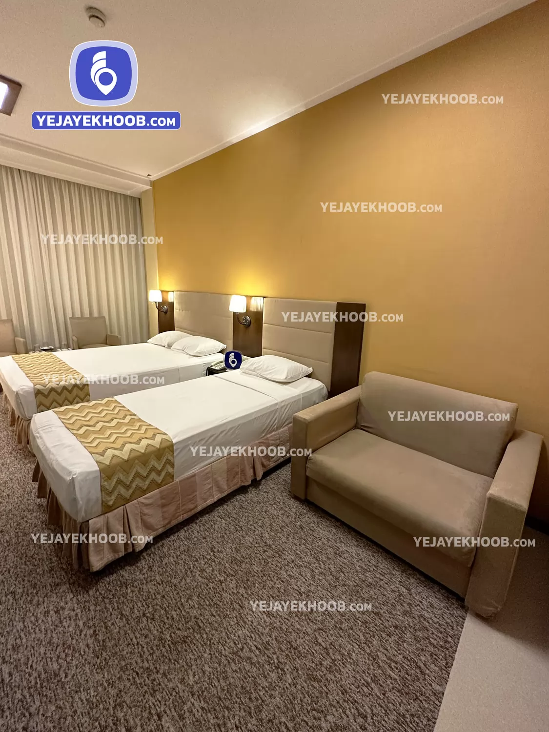 هتل فردوس مشهد - اتاق ۳ تخته (۱ تخت ۲ نفره و ۱ تخت ۱ نفره)    