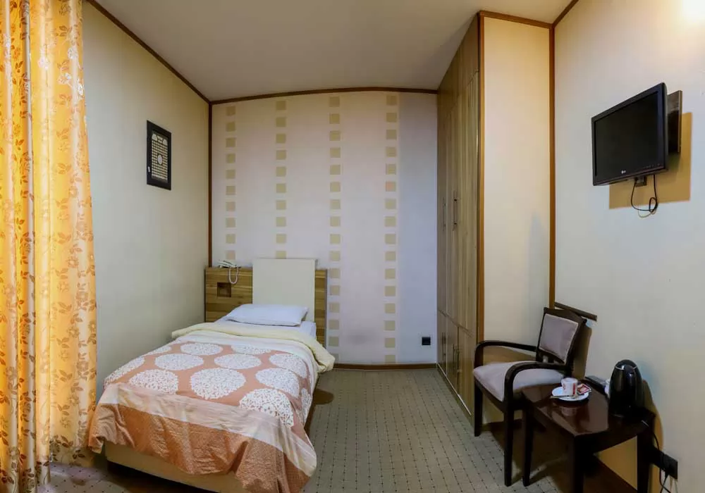 هتل فرهنگ و هنر مشهد - اتاق ۱ تخته