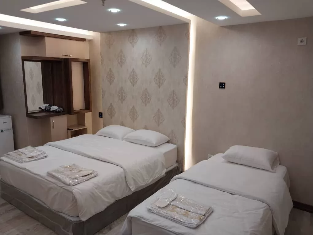 هتل مانی اصفهان - اتاق 3 تخته