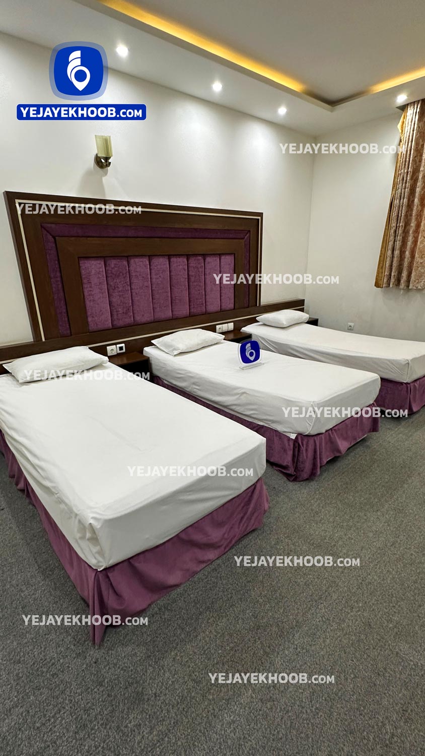 هتل میبد مشهد - اتاق ۳ تخته (۳ تخت ۱ نفره)    