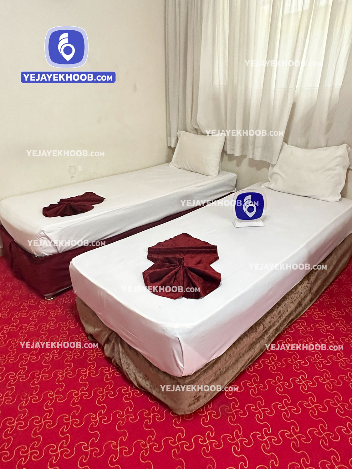 هتل نور مشهد - اتاق ۲ تخته (۲ تخت ۱ نفره)