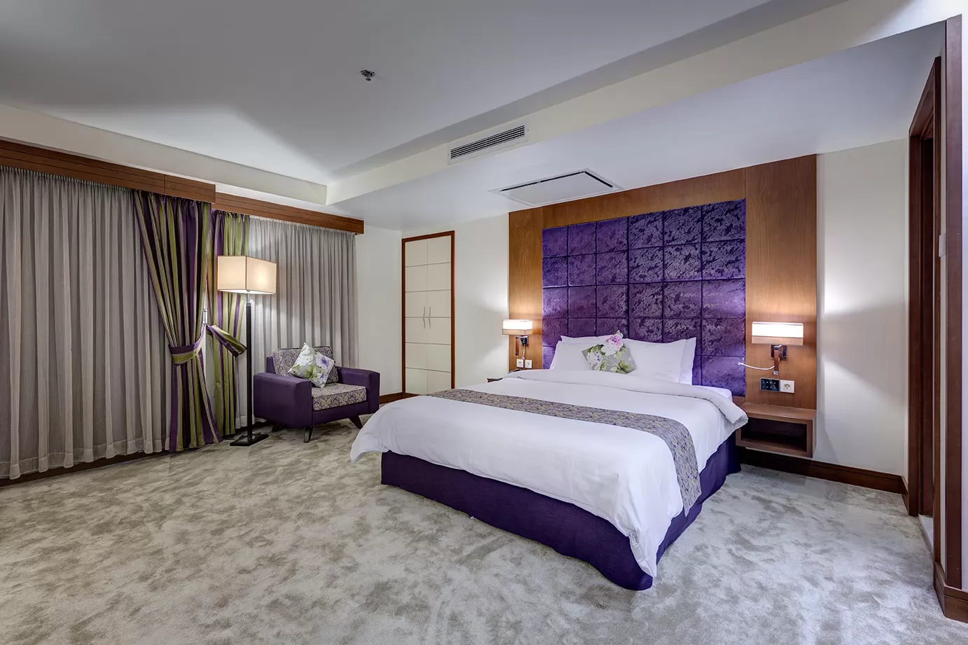 هتل نگین پاسارگاد مشهد - اتاق ۲ تخته (۱ تخت ۲ نفره)  