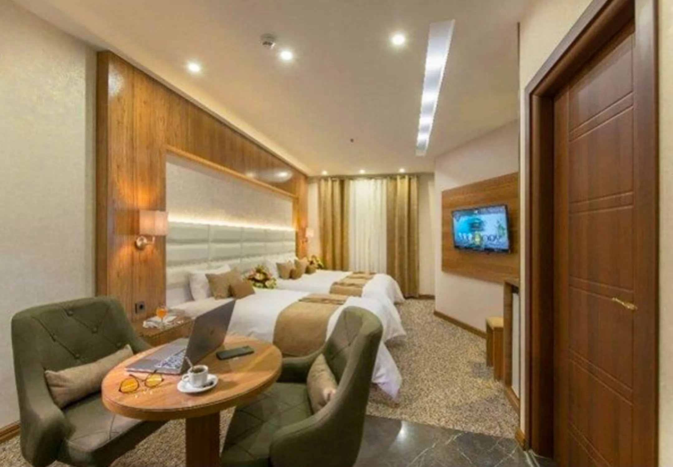 هتل ولیعصر تهران - اتاق 3 تخته