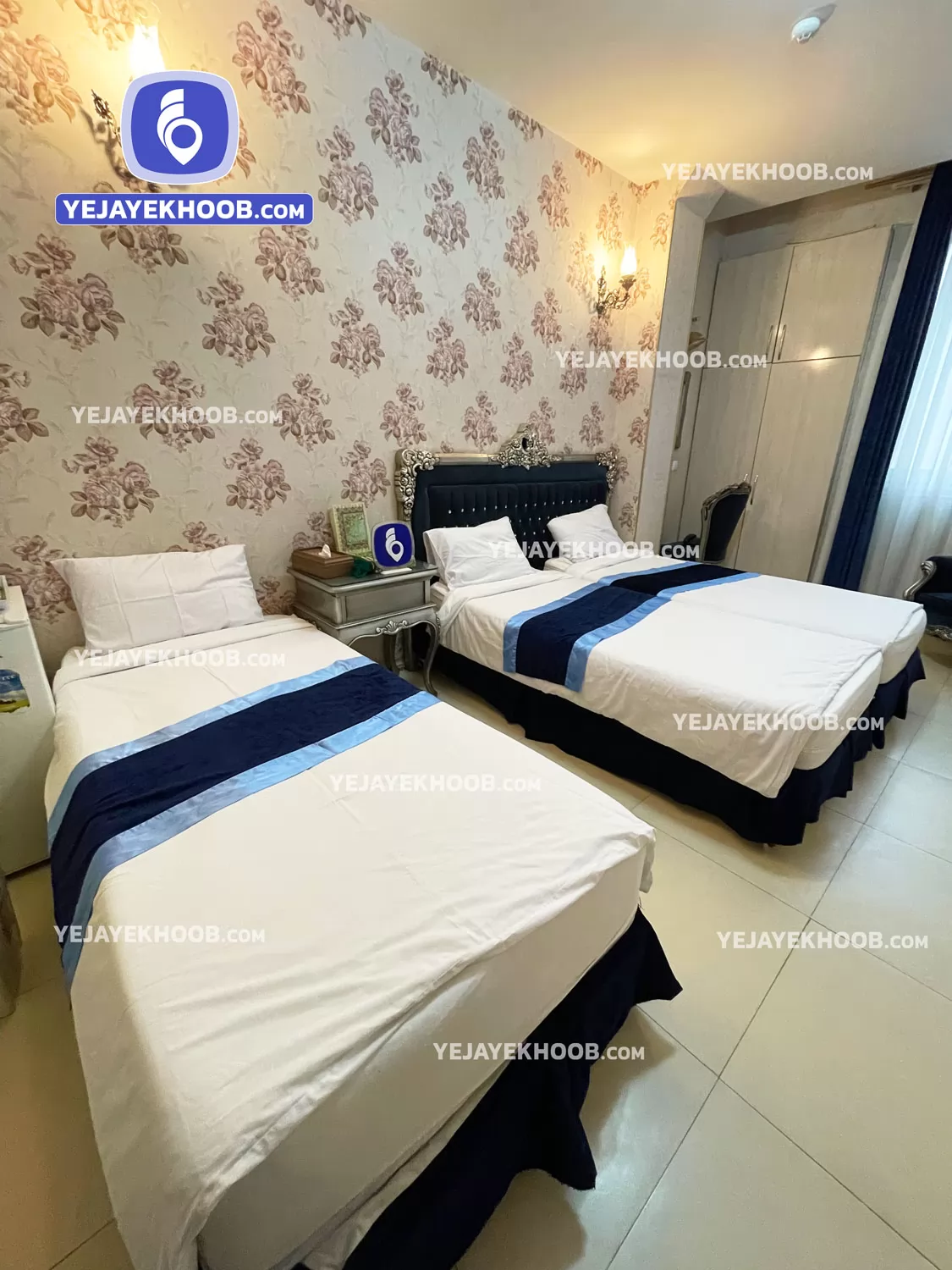 هتل گل سرخ مشهد - اتاق ۳ تخته (1 تخت 2 نفره و 1 تخت 1 نفره )