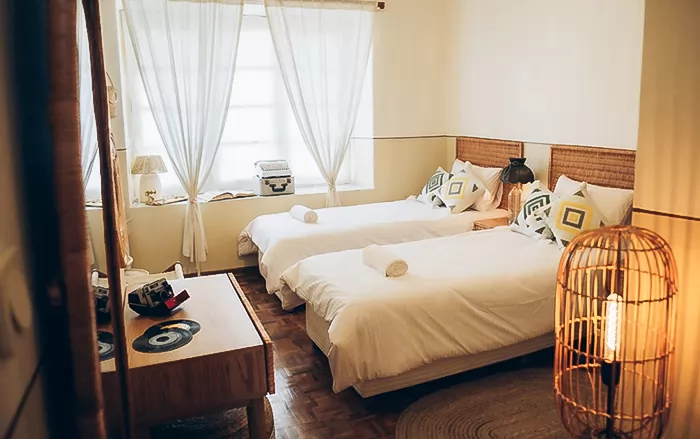 اقامتگاه سنتی لولاگر تهران