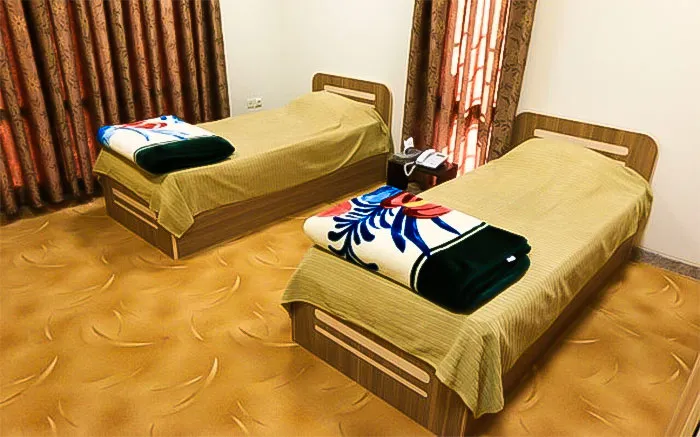 مهمانسرا ورزش همدان