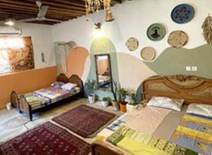 اقامتگاه بومگردی خانه خورشید هرمز