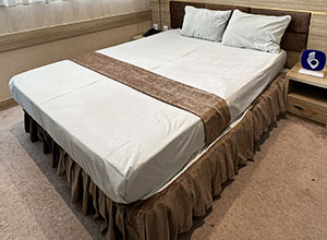 هتل سی و سه پل مشهد