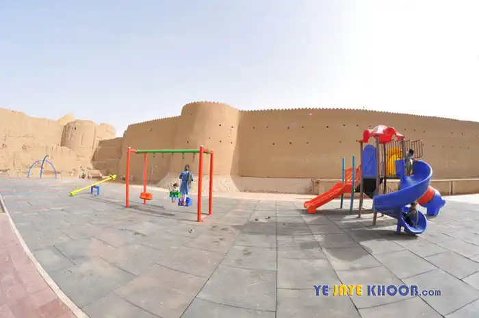 وسائل بازی در قلعه جلالی