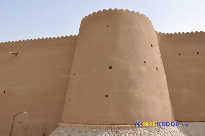 عظمت دیوار های قلعه سلجوقی