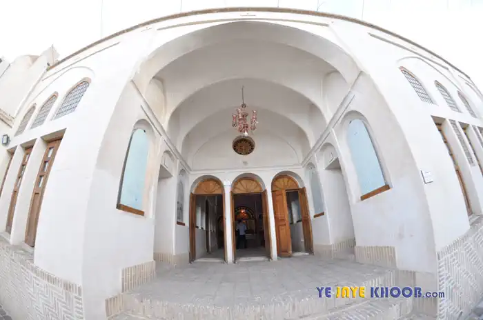 ایوان اصلی خانه تاج کاشان