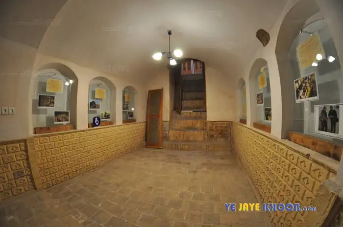 زیر زمین خانه تاج کاشان