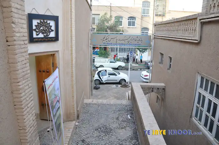 ورودی خانه تاریخی تاج کاشان