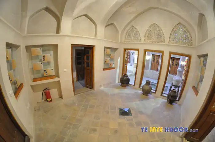 طبقه همکف خانه تاج کاشان