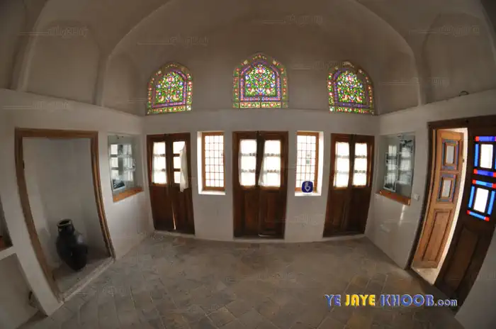 اتاق سه دری خانه تاج