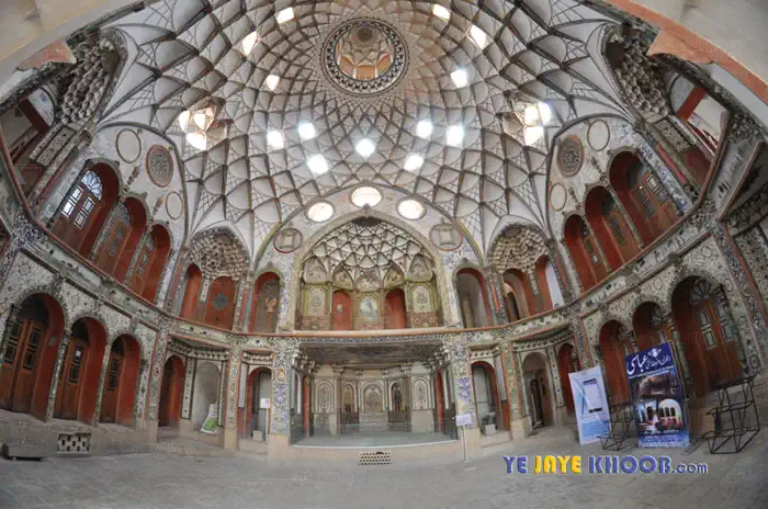 شاه نشین در خانه طباطبایی های کاشان