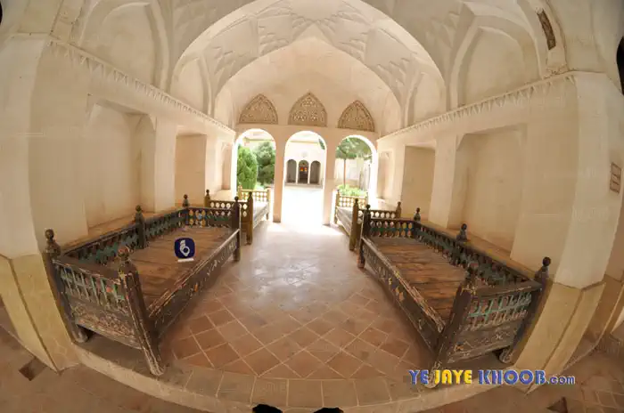 تخت های خانه عباسیان