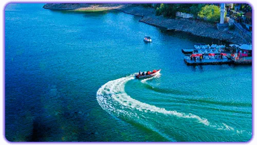 چالیدره مشهد؛ پاتوق آخر هفته مشهدیها 12 قایق سواری در چالیدره