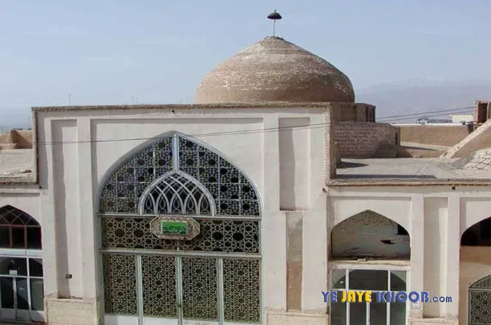 مسجد و مذرسه سلطانی از بیرون
